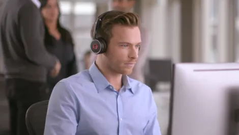Hands-on Review: Wireless headphones for the open plan office of the future